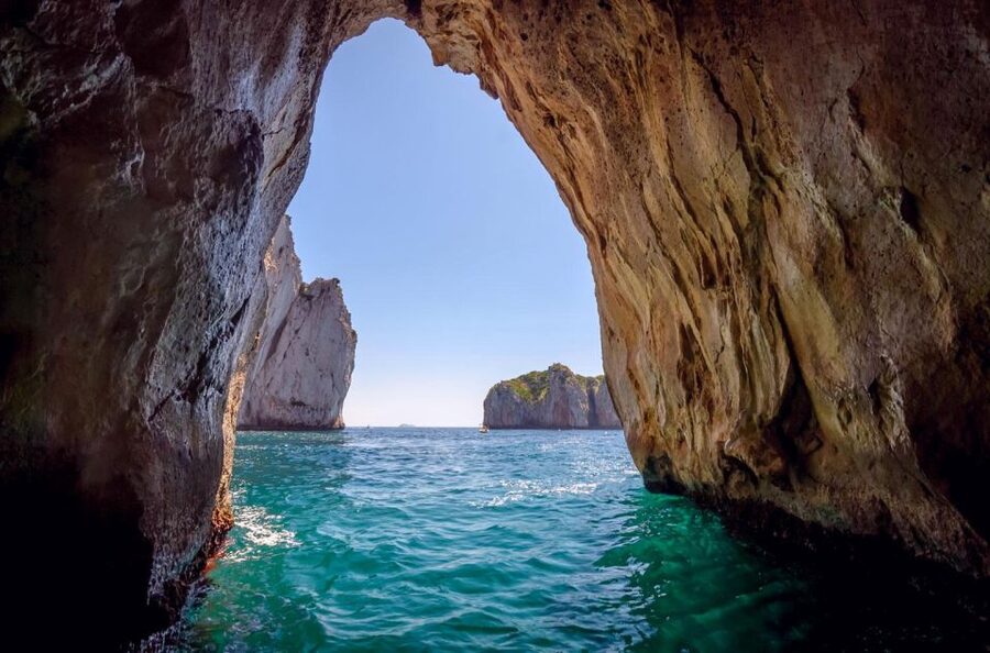 From Amalfi: Capri Island Boat Tour with Snorkeling & Drinks - What the $214 price includes