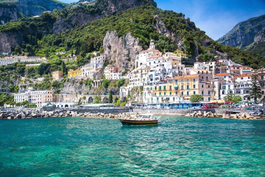From Amalfi: Day Trip to Capri Private Boat Tour with Drinks - Why Capri makes more sense from a private boat