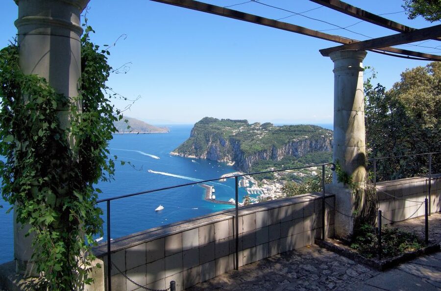 From Amalfi: Li Galli and Capri Islands Boat Tour - Practical advice for a smoother day