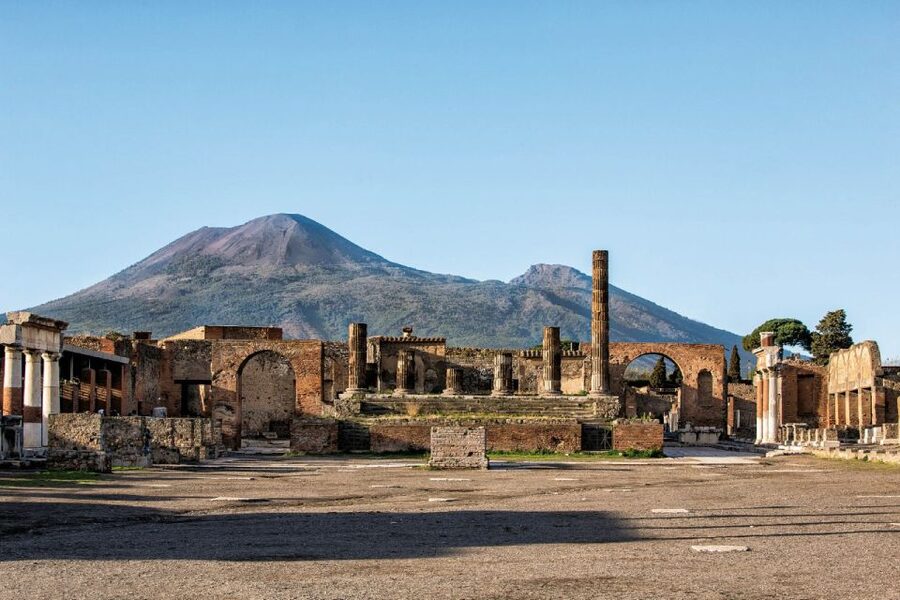 From Amalfi: Pompeii and Mount Vesuvius Private Day Trip - Walking through Pompeii with an archaeologist