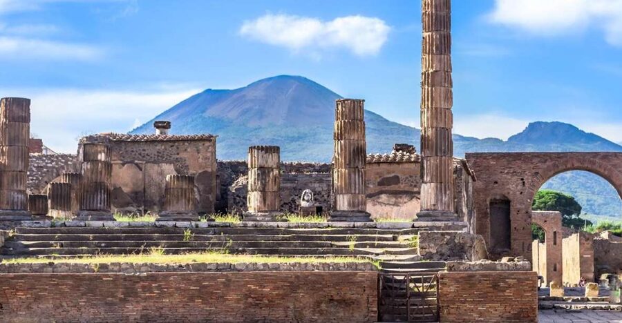 From Castellammare di Stabia Combo Tour_Pompeii & Vesuvius - Reaching Vesuvius at 1,000 meters