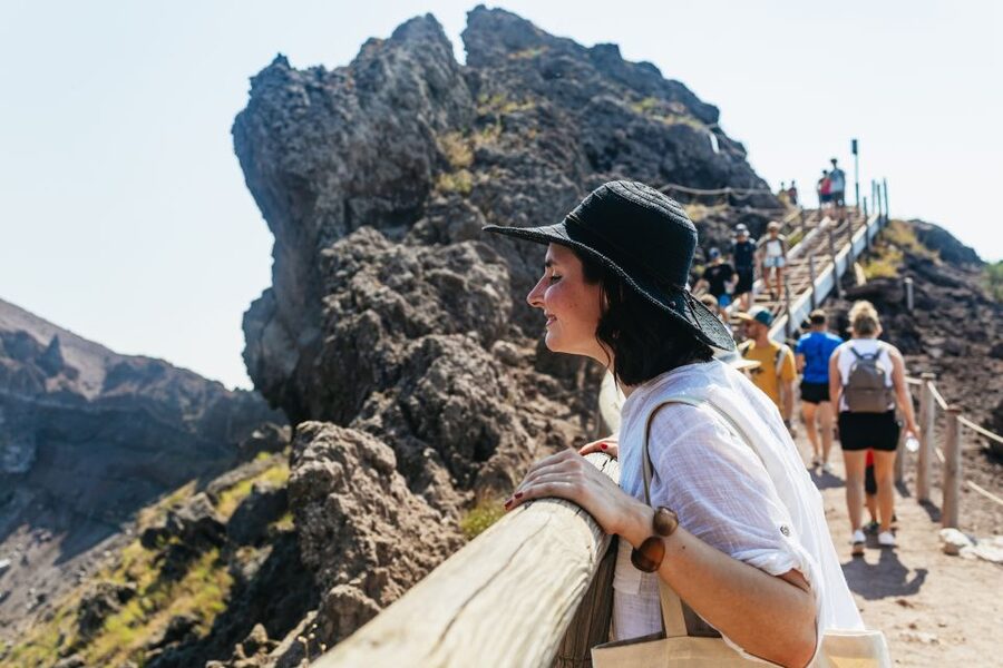 From Naples: All-Inclusive Mount Vesuvius Half-Day Tour - The limoncello stop on the way back