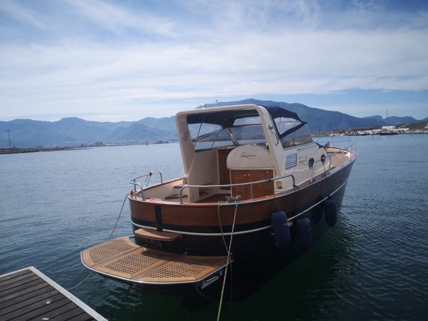 From Naples: Boat Tour to Capri Island with Aperitiv - Swimming in Capri’s clear water