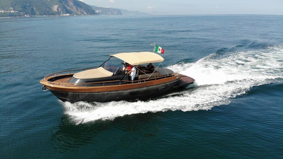 From Naples: Boat Tour to Capri Island with Aperitiv - Crossing the Bay of Naples in about 50 minutes