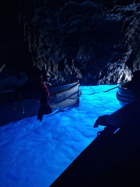 From Naples: Capri, Anacapri & Blue Grotto Private tour - What the private guide adds