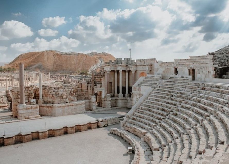From Naples: Pompeii and Herculaneum VIP Tour with Lunch - Pompeii: two hours among Roman streets