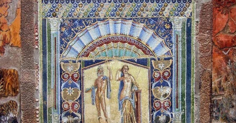 From Naples: Pompeii and Herculaneum VIP Tour with Lunch - Herculaneum: smaller, clearer, and often the highlight