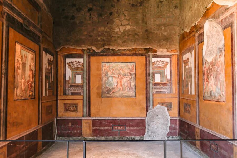 From Naples: Pompeii Skip-the-Line Guided Tour - The Forum, Basilica, and Temple of Jupiter