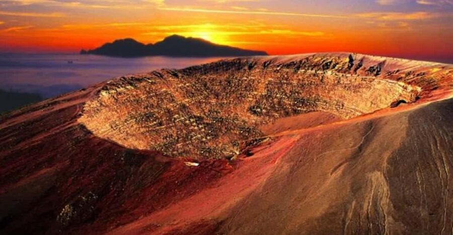 From Pompeii: Mount Vesuvius Entry w/ Transfer - Walking to the crater rim
