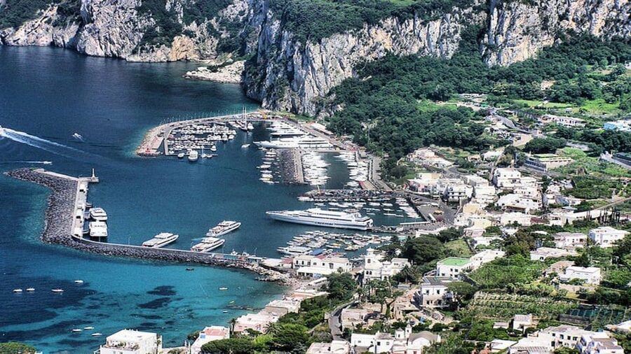 From Positano: Capri Island Group Cruise with Blue Grotto - Leaving Positano from Spiaggia Grande