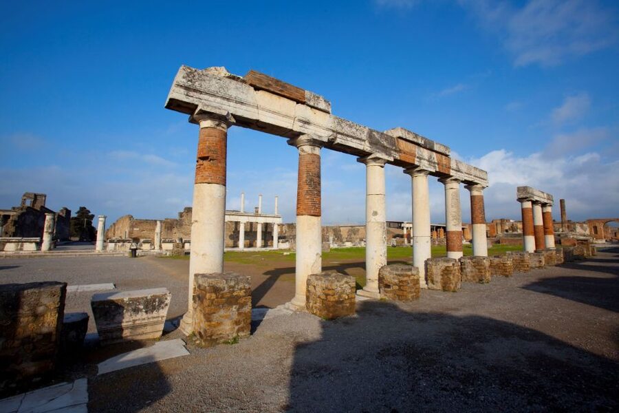 From Positano: Pompeii Ruins Small Group Guided Tour - The 75-minute drive to Pompeii
