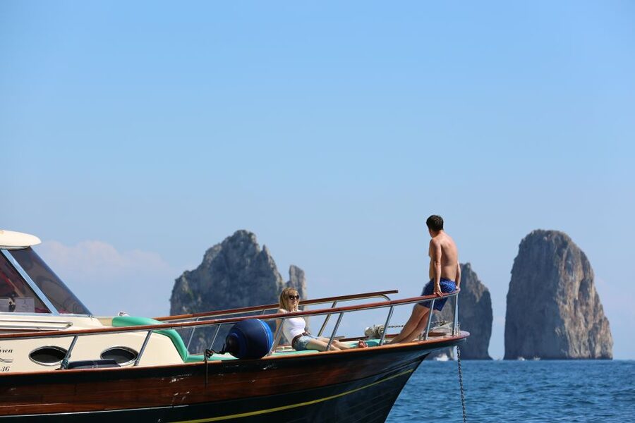 From Salerno: Capri and the Sirenusas Boat Tour - Booking details that affect your day