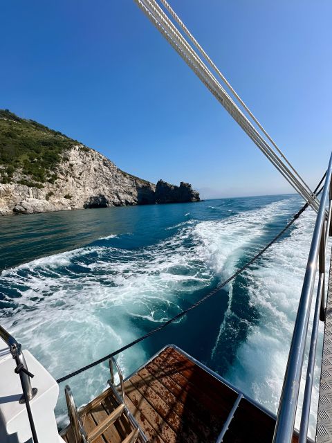 From Salerno: Cruise with Amalfi Stop and Light Lunch - Tips for getting the best day