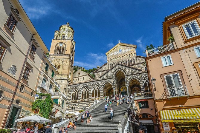 From Salerno: Small Group Amalfi Coast boat tour with stops in Positano & Amalfi - One hour in Positano