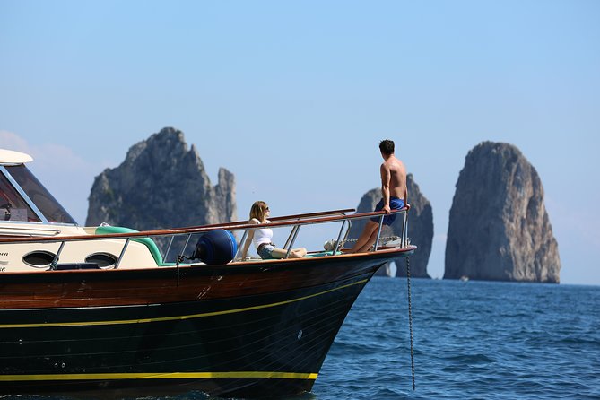 From Salerno: Small Group Li Galli Islands and Capri Boat Tour - Group size and crew make a real difference