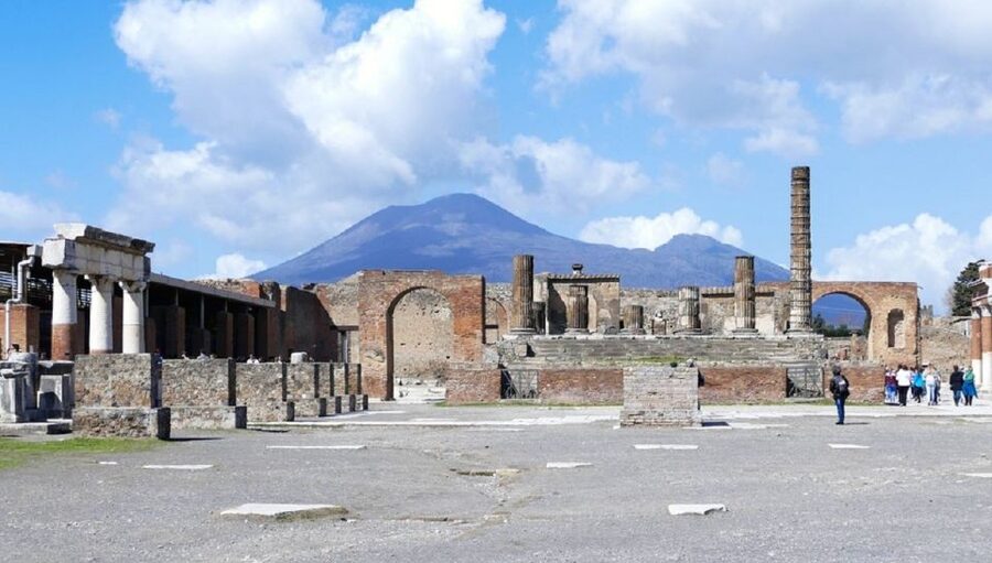 From Sorrento: Day Tour to Pompeii Ruins and Mount Vesuvius - Walking through Pompeii’s streets