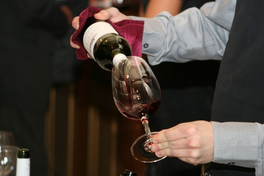 From Sorrento: Full-Day Pompeii & Wine Tasting Tour - What Pompeii can and cannot deliver in two hours