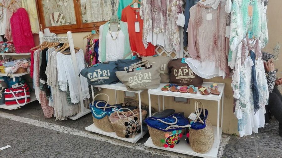 From Sorrento: Full-Day Trip to Capri and Blue Grotto - What the guide adds to a crowded island