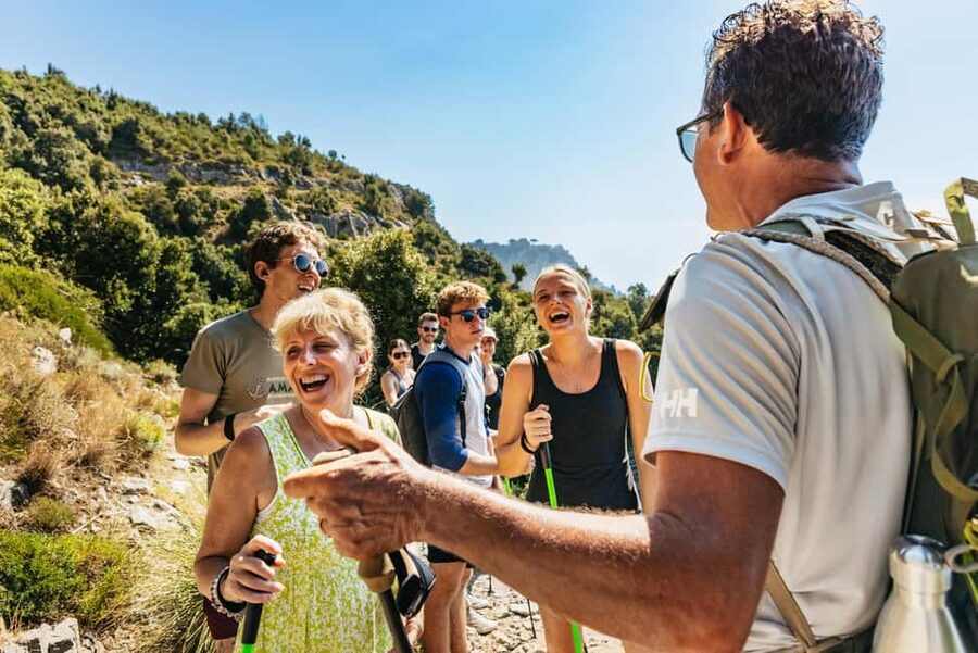 From Sorrento: Path of the Gods Guided Hike with Transfers - Choosing between the high and easier routes