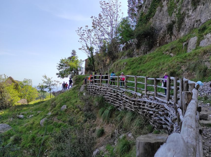 From Sorrento: Path of the Gods Hike with Tasting Stop - A shepherd’s refuge with local food