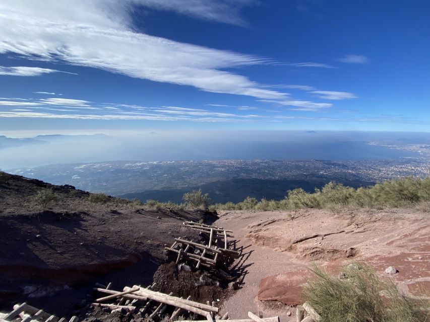 From Sorrento: Pompeii and Vesuvius Skip-the-Line Tour - Mount Vesuvius and the Gulf of Naples view