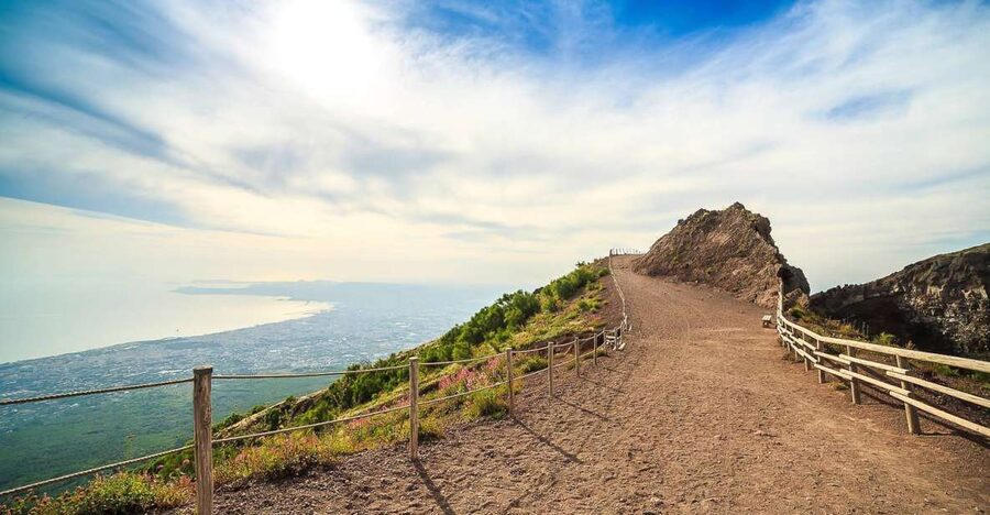 From Sorrento: Pompeii and Vesuvius Tour - Leaving Sorrento by air-conditioned bus