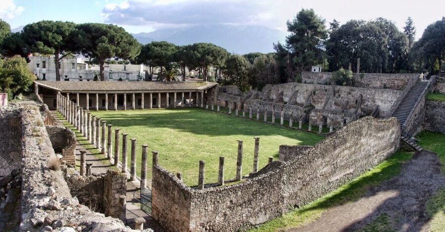 From Sorrento: Skip-the-Line Pompeii Tour and Vineyard Lunch - Key points to know before booking