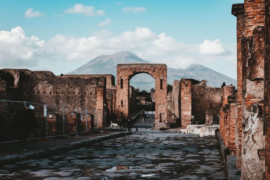 From Sorrento: Skip-the-Line Pompeii Tour and Vineyard Lunch - Starting in Sorrento with a prompt pickup