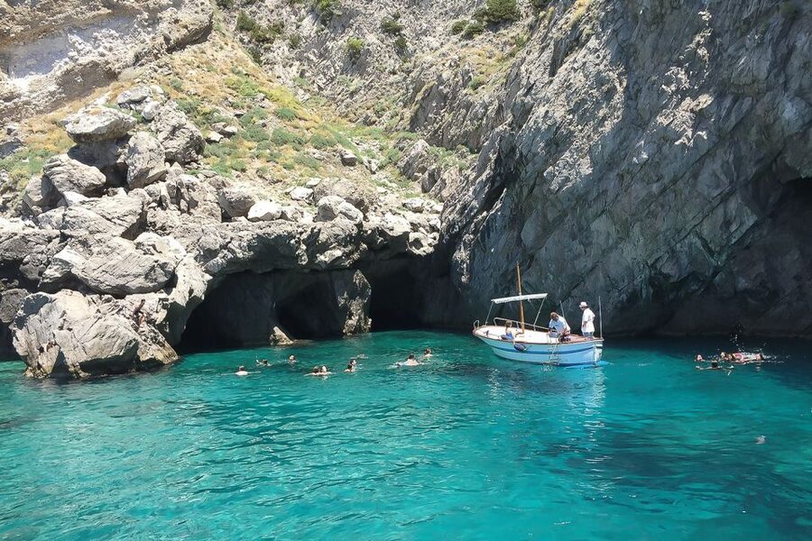 From Sorrento to Capri and Positano: Private Boat Tour - Capri’s grottos and the Faraglioni
