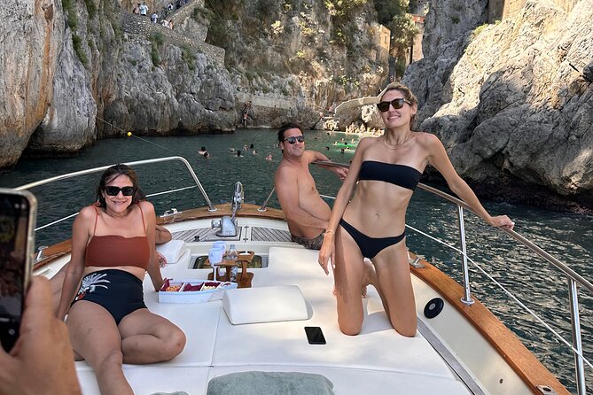 Full-day Exclusive Private boat tour on the Amalfi coast - What the captains add to the day