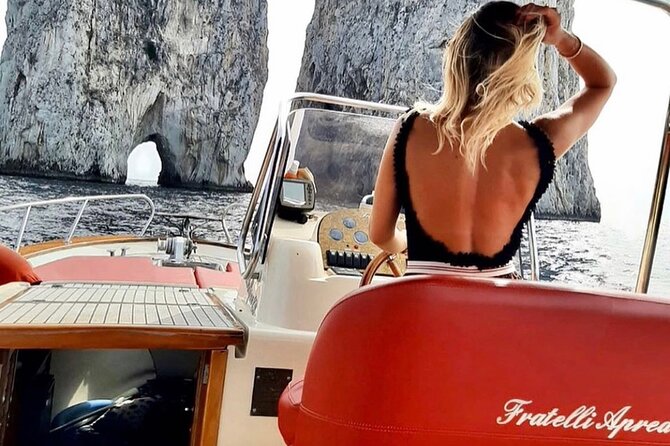 Full day in Positano with Gozzo - The Green Grotto and Marina Piccola