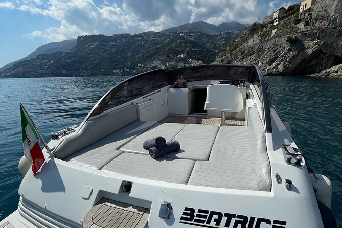 Full Day Private Boat Tour of the Amalfi Coast - The boat setup and what it means for your day