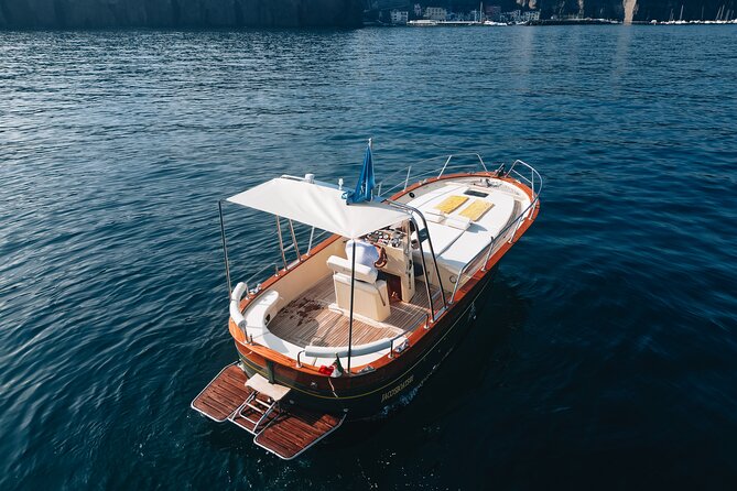 Full-Day Private Capri Boat Tour - Drinks, snacks, lunch, and what to bring