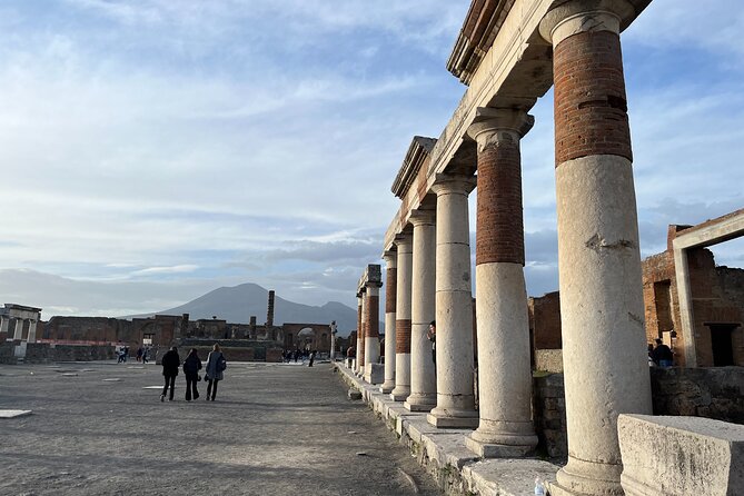 Full Day Private Tour to Pompeii, Herculaneum and Oplontis - Herculaneum’s closer look at Roman life