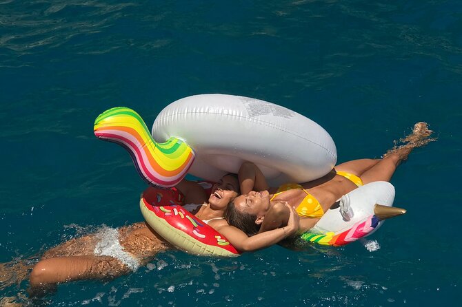 Guided day by boat to the Secrets of the Island of Capri - What Captain Davide and the crew add