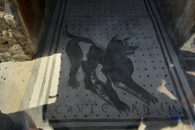 Guided Tours of Pompeii Excavations Historical and Cultural Itineraries - The House of the Vettii is Pompeii’s great painting lesson