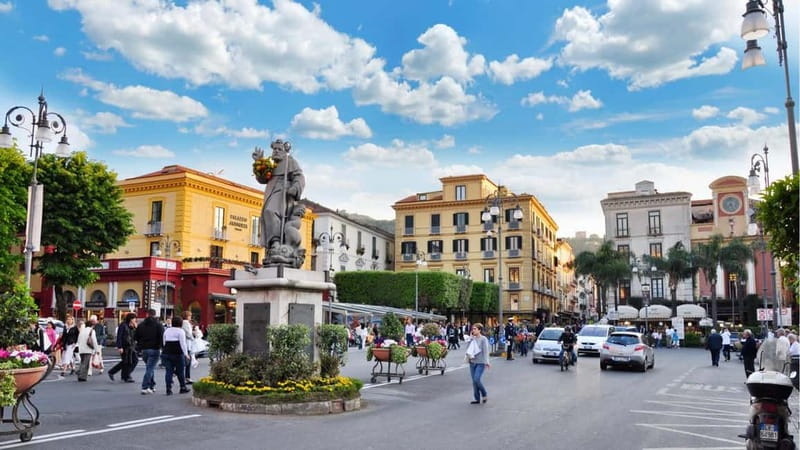 Guided Walking Tour of Sorrento with Limoncello Tasting - Sorrento’s lemon story begins in Piazza Tasso