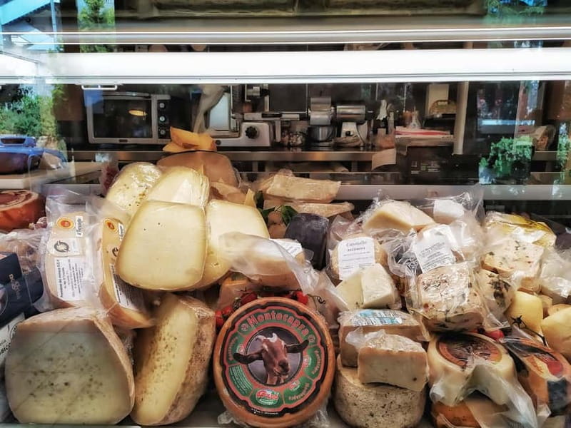 Guided Walking Tour of Sorrento with Limoncello Tasting - The tasting break: wine, cheese, and local products