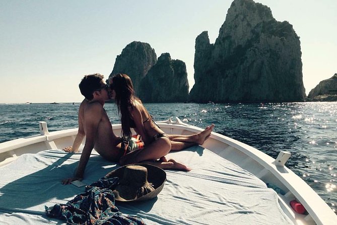 Half day around Capri (4 hours) - What the $744.15 group price means
