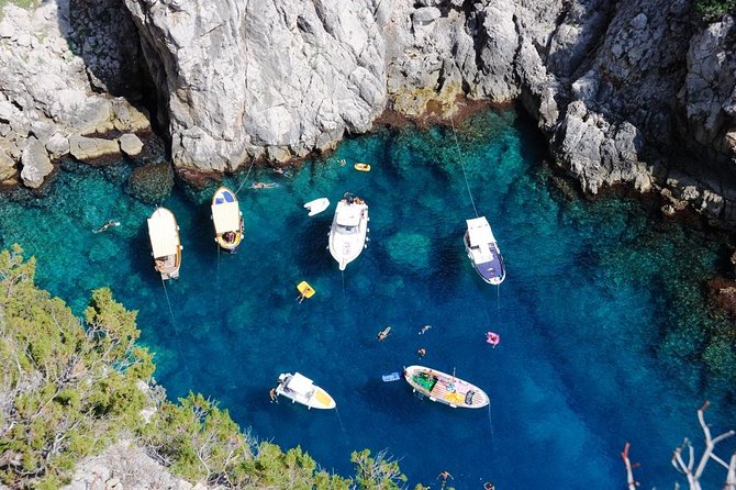 Half day around Capri by Itama 38 speedboat - Faraglioni, Capri’s signature view