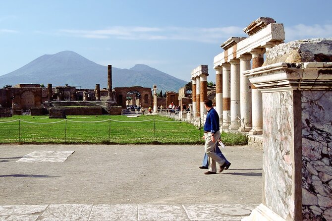 Half-Day Exclusive Private Tour of Pompeii and Herculaneum - Pompeii’s homes make the ancient city personal