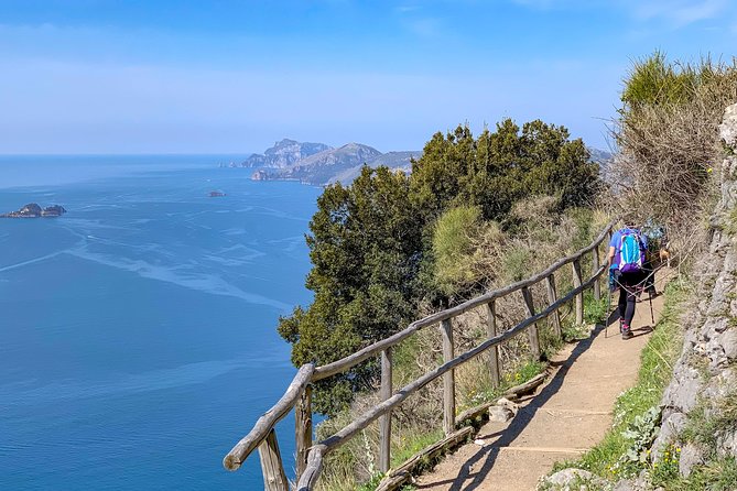Half-Day Private Amalfi Coast Path of the Gods Hike with Lunch - What private guiding adds