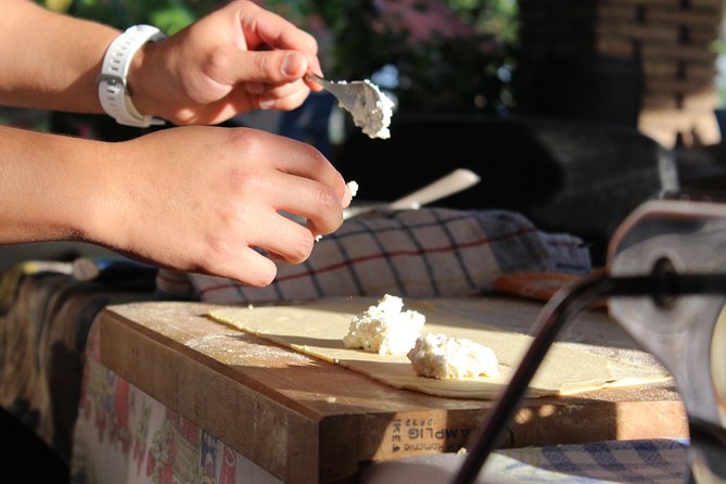 Handmade pasta workshop by Cilento Experience - The countryside visit with Michele