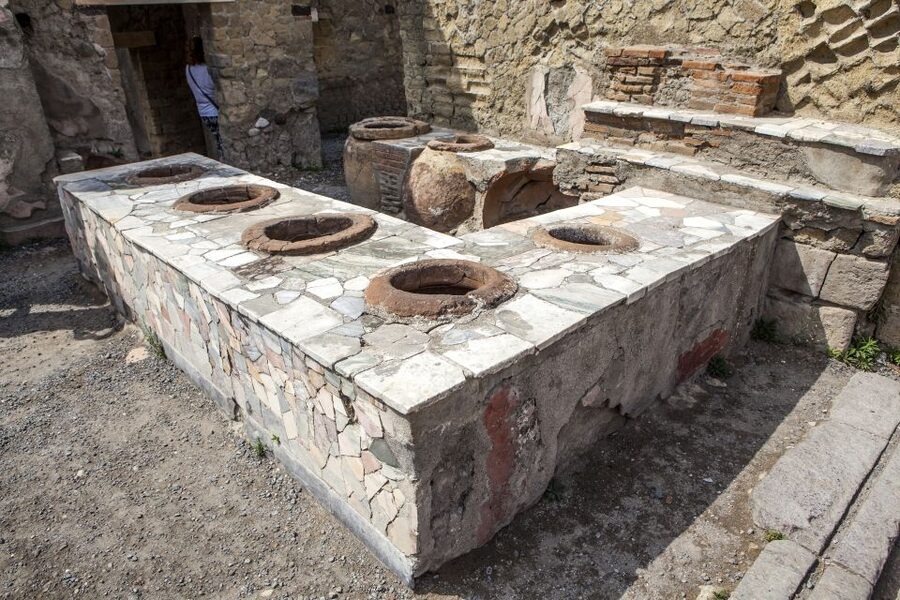 Herculaneum 2-Hour Private Guided Tour - Meeting your guide at the archaeological site