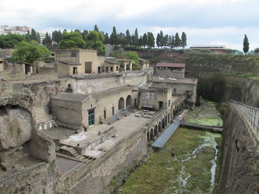 Herculaneum: 3D Walking Tour with Skip-the-Line Ticket - Why the 3D glasses help at Herculaneum