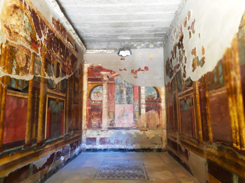 Herculaneum: Half-Day Guided Trip from Naples - Entering Herculaneum without the regular ticket queue