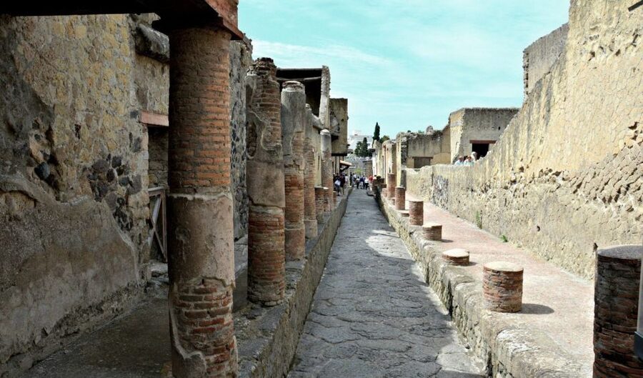 Herculaneum Half-Day Tour from Sorrento - How the four hours usually feel