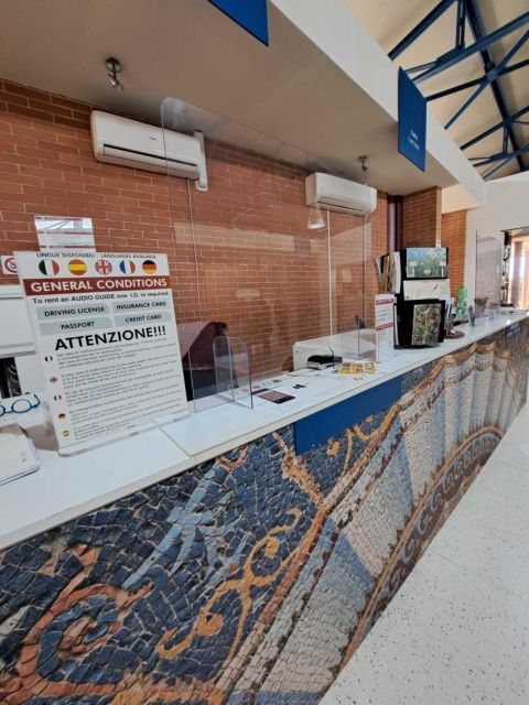 Herculaneum: Skip The Line Entrance ticket + Audioguide - Collecting the ticket and audio guide