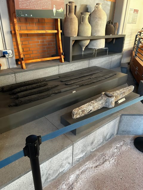 Herculaneum - Small Group Tour (admission included) - Why Herculaneum feels different from Pompeii