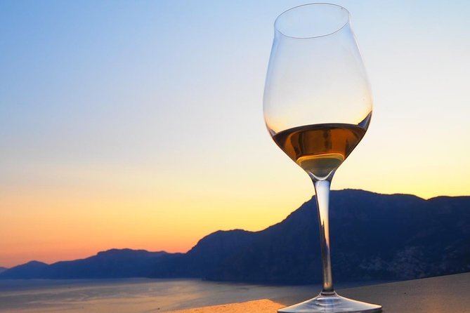 I offer cooking lesson of Amalfi tradition - Homemade wine with the finished meal